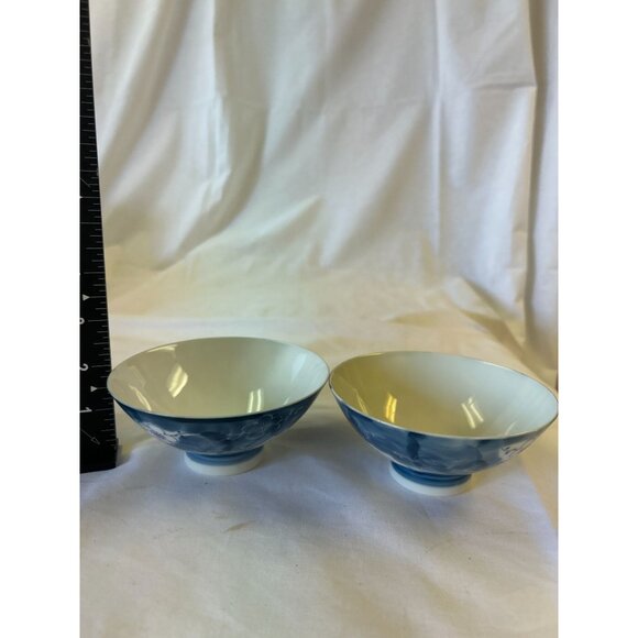 Set Of 2 Vintage Blue & White Porcelain Bowls With Floral Design - Picture 2 of 2